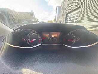 Peugeot 308 1.2 12V e-THP PureTech 130 picture 21