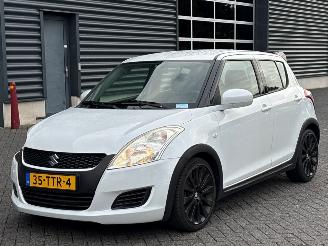 skadebil auto Suzuki Swift 1.2 16V Hatchback  Benzine 1.242cc 69kW (94pk) FWD 2012/4