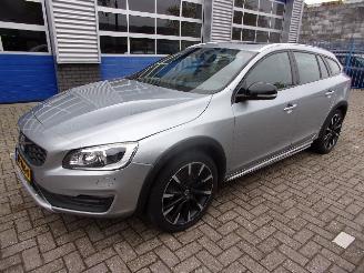Auto incidentate Volvo V-60 CROSS COUNTRY 2.0 T5 NORDIC+ 2017/2