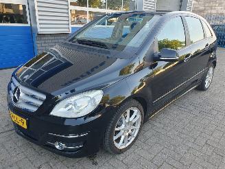 Damaged car Mercedes B-klasse 180 Automaat 2009/10