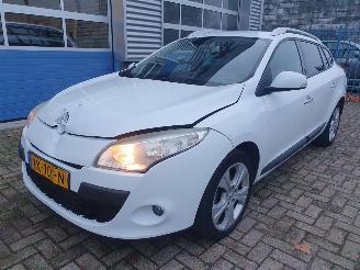 Schadeauto Renault Mégane estate 1.4 TCe Dynamique 2010/9