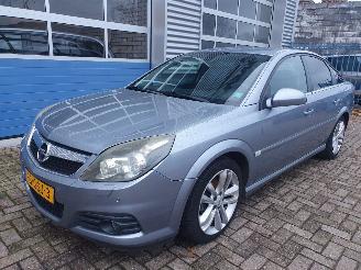 uszkodzony samochody osobowe Opel Vectra GTS 1.8-16V Executive Automaat 2008/8