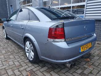 Opel Vectra GTS 1.8-16V Executive Automaat picture 3