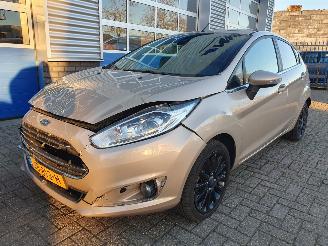 krockskadad bil auto Ford Fiesta 1.0 EcoBoost Titanium 2016/1