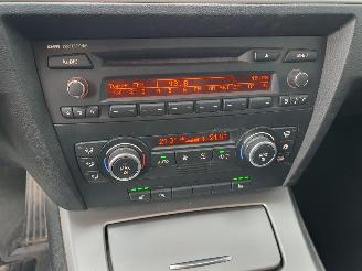 BMW 3-serie Touring 320i picture 18