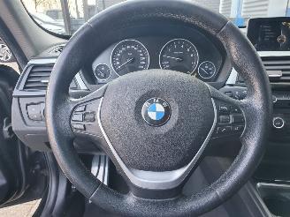BMW 3-serie 316i Touring picture 19