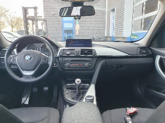 BMW 3-serie 316i Touring picture 18
