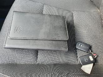 Toyota Auris 1.8 Hybrid Lease picture 29