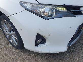 Toyota Auris 1.8 Hybrid Lease picture 13