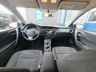 Toyota Auris 1.8 Hybrid Lease picture 19