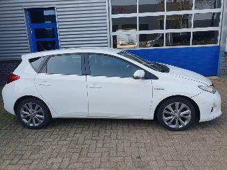 Toyota Auris 1.8 Hybrid Lease picture 6