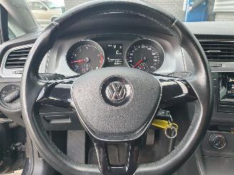 Volkswagen Golf 1.0 TSI Trendline picture 17