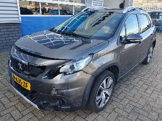 skadebil auto Peugeot 2008 1.2 Automaat PureTech Blue Lease Allure 2020/7