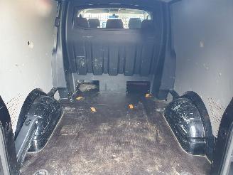 Volkswagen Transporter Automaat 2.0 TDI DC Highline L2H1 picture 31