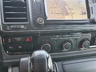 Volkswagen Transporter Automaat 2.0 TDI DC Highline L2H1 picture 27