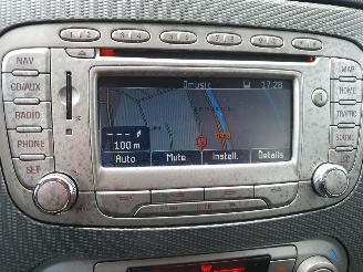 Ford Focus 1.8 Limited schadevrij picture 19