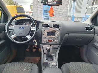 Ford Focus 1.8 Limited schadevrij picture 15