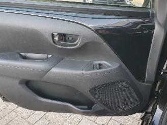 Peugeot 108 1.0 e-VTi Allure picture 13