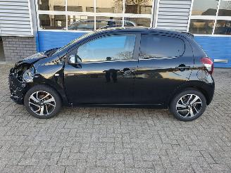Peugeot 108 1.0 e-VTi Allure picture 2