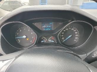 Ford Focus 1.0 EcoBoost Trend picture 18