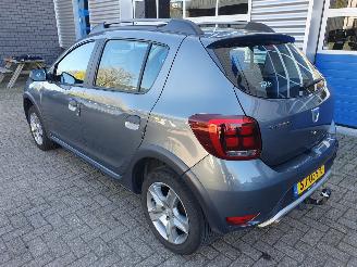 Dacia Sandero 0.9 TCe Bi-Fuel Stepway Ambiance picture 3