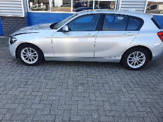 BMW 1-serie 116D Automaat picture 2
