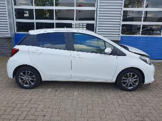 Toyota Yaris 1.0 VVT-i Style picture 6