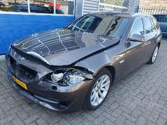 Unfallwagen BMW 5-serie 520i automaat Upgrade Edition 2012/10