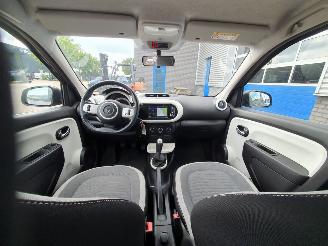 Renault Twingo 1.0 SCe Collection picture 17