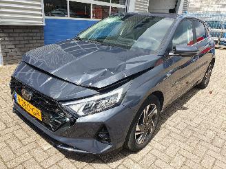 Damaged car Hyundai I-20 1.0 T-GDI Premium Hybrid 2021/10