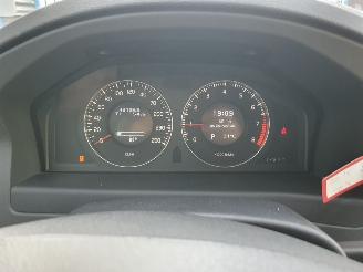 Volvo V-70 2.5T Summum Automaat picture 19