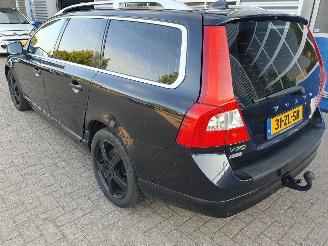 Volvo V-70 2.5T Summum Automaat picture 4