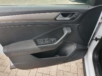 Volkswagen T-Roc 1.5 TSI Sport Automaat picture 15