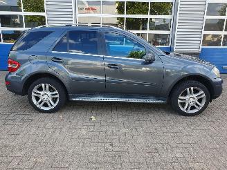 Mercedes ML 350 CDI Limited Edition Prestige Schadevrij picture 6