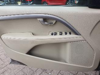 Volvo V-70 1.6 T4 Summum Automaat picture 12