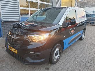Avarii auto utilitare Opel Combo 1.5D L1H1 Edition 2021/11