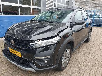 Vaurioauto  passenger cars Dacia Sandero Stepway 1.0 TCe 90 Comfort 2021/11