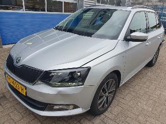 skadebil auto Skoda Fabia Combi 1.0 TSI Drive 2017/9