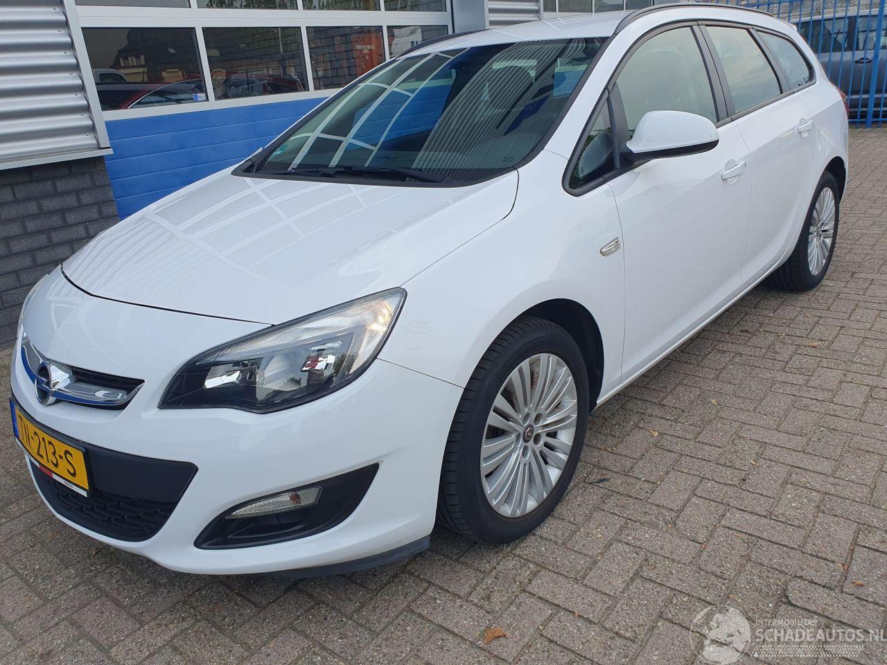 Opel Astra SPORTS TOURER 1.6 Edition