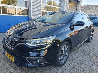 Schadeauto Renault Mégane 1.2 TCe Série Signature Exclusiv Automaat 2017/6