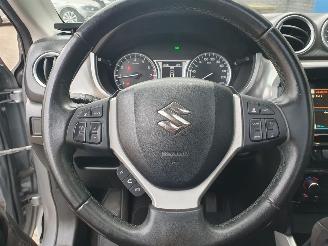 Suzuki Vitara 1.6 High Executive automaat picture 20