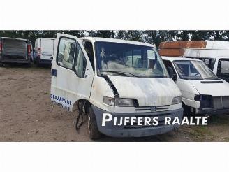 Coche siniestrado Peugeot Boxer Boxer (230L), Van, 1994 / 2005 2.5D 320M 12V 2000
