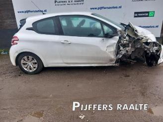 Dezmembrări autoturisme Peugeot 208 208 I (CA/CC/CK/CL), Hatchback, 2012 / 2019 1.2 Vti 12V PureTech 82 2012/9