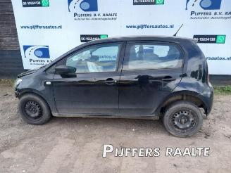 Vrakbiler auto Volkswagen Up! Up! (121), Hatchback, 2011 1.0 12V 60 2013/6