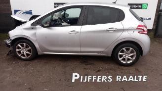 Uttjänta bilar auto Peugeot 208 208 I (CA/CC/CK/CL), Hatchback, 2012 / 2019 1.2 Vti 12V PureTech 82 2015/1