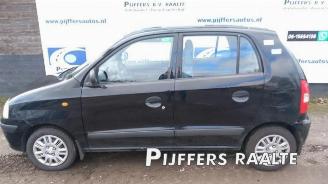 Vrakbiler auto Hyundai Atos Atos, Hatchback, 1997 / 2008 1.1 12V 2006/9