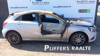 demontáž osobní automobily Mercedes A-klasse A (W176), Hatchback, 2012 / 2018 1.6 A-180 16V 2013/11