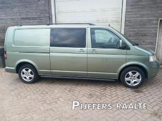Vrakbiler auto Volkswagen Transporter Transporter T5, Van, 2003 / 2015 2.5 TDi 2004/7