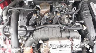 Peugeot 2008 2008 (CU), MPV, 2013 / 2019 1.2 12V e-THP PureTech 110 picture 22