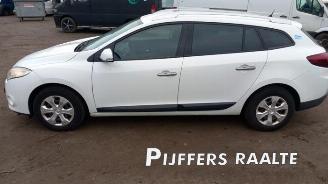 disassembly passenger cars Renault Mégane Megane III Grandtour (KZ), Combi 5-drs, 2008 / 2016 1.4 16V TCe 130 2010/7